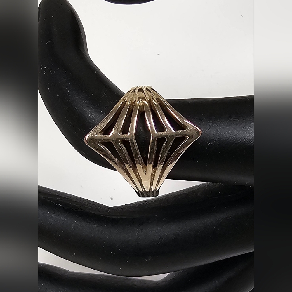 Elegant Gold Geometric Ring
